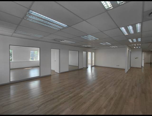 412M² OFFICE TO LET IN FOURWAYS